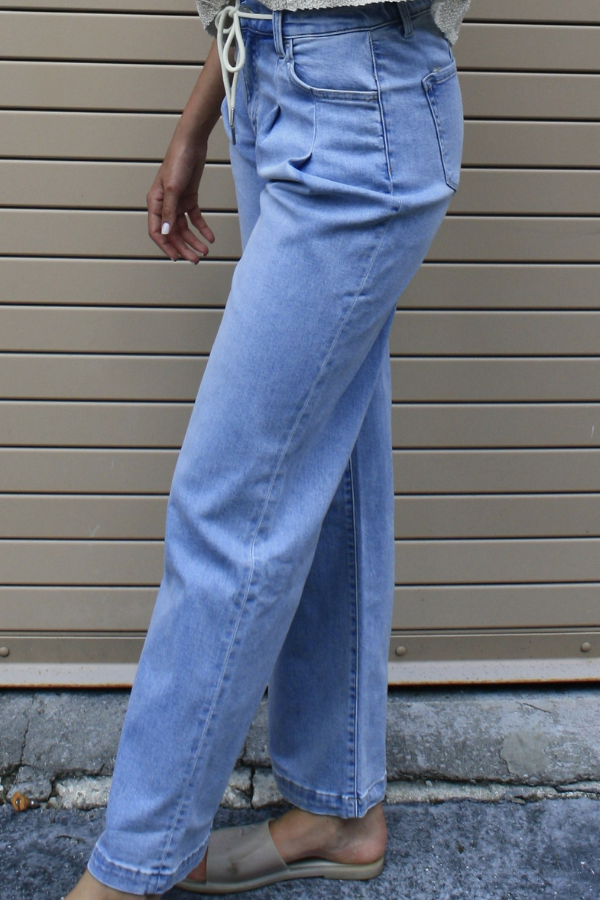 The Pleated Slack Drawstring Jean