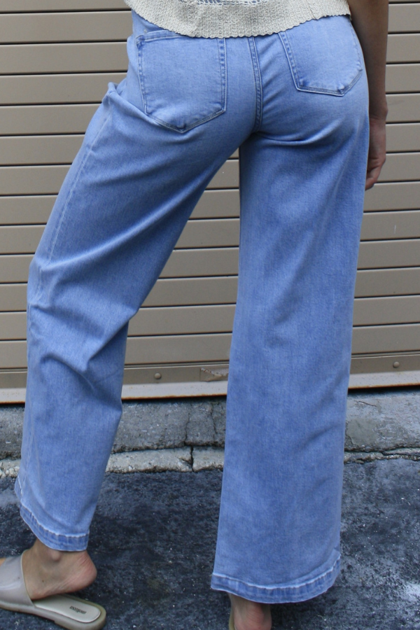 The Pleated Slack Drawstring Jean