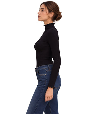 The Gabby Longsleeve Top – in black, side view