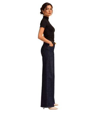 The Bri Short Sleeve Sweater – in black, side view